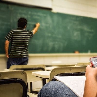 5 Tips Menghadapi Guru Killer di Sekolah